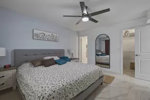 9823 S Hollybrook Lake Dr, Pembroke Pines, FL 33025 - Photo 22