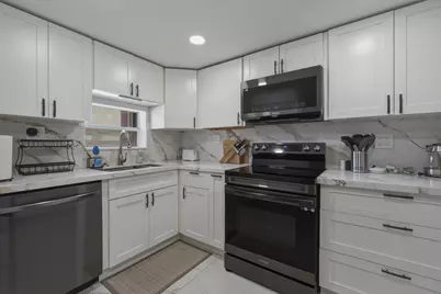 9823 S Hollybrook Lake Drive #206, Pembroke Pines, FL 33025 - Photo 24