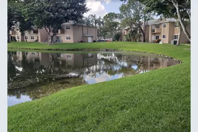 2121 NW 96th Terrace #14M, Pembroke Pines, FL 33024 - Photo 2