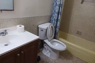 7757 SE Embassy Blvd, Miramar, FL 33023 - Photo 4