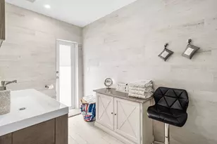 2200 SE 9th St, Pompano Beach, FL 33062 - Photo 16