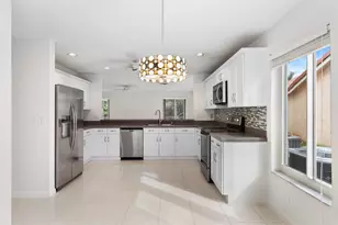 10654 Santa Laguna Dr, Boca Raton, FL 33428 - Photo 14