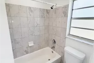 2710 Riverside Dr, Coral Springs, FL 33065 - Photo 24