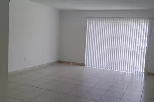 407 Executive Center Dr, West Palm Beach, FL 33401 - Photo 2