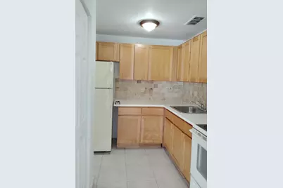 407 Executive Center Drive #110, West Palm Beach, FL 33401 - Photo 4