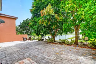 809 Triana St, West Palm Beach, FL 33413 - Photo 40