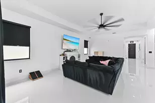 7461 Moonrise Dr, Lake Worth, FL 33467 - Photo 6