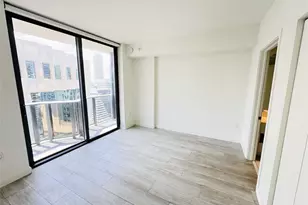 55 SW 9th St, Miami, FL 33130 - Photo 6