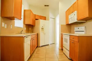9772 SW Glenbrook Dr, Port Saint Lucie, FL 34987 - Photo 6