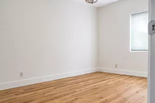 819 NE 2nd Ct, Hallandale Beach, FL 33009 - Photo 20