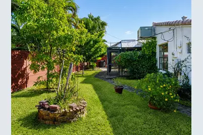 819 NE 2nd Court, Hallandale Beach, FL 33009 - Photo 28