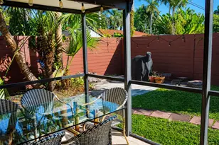 819 NE 2nd Ct, Hallandale Beach, FL 33009 - Photo 10