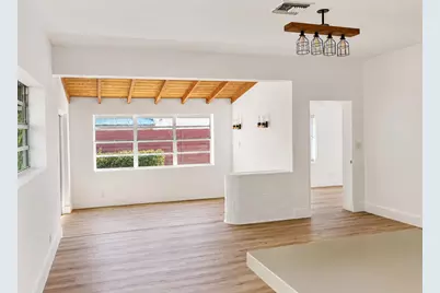 819 NE 2nd Court, Hallandale Beach, FL 33009 - Photo 4