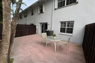 1759 SW 81st Ln, Davie, FL 33324 - Photo 12