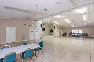 2334 S Cypress Bend Dr, Pompano Beach, FL 33069 - Photo 26