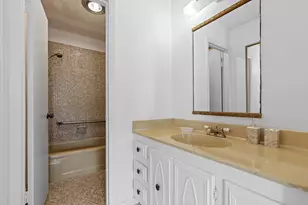 315 Cape Cod Cir, Lake Worth, FL 33467 - Photo 12
