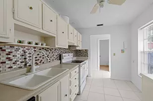315 Cape Cod Cir, Lake Worth, FL 33467 - Photo 6