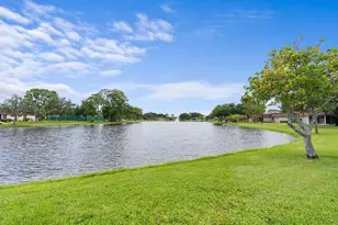 315 Cape Cod Cir, Lake Worth, FL 33467 - Photo 16