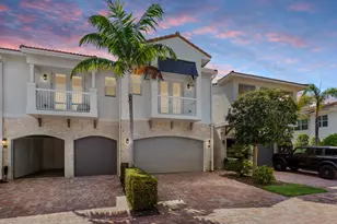 100 NW 69th Cir, Boca Raton, FL 33487 - Photo 2