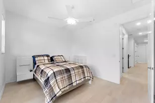 100 NW 69th Cir, Boca Raton, FL 33487 - Photo 16