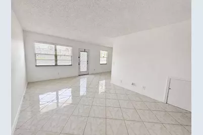 2005 Hythe A #2005, Boca Raton, FL 33434 - Photo 8