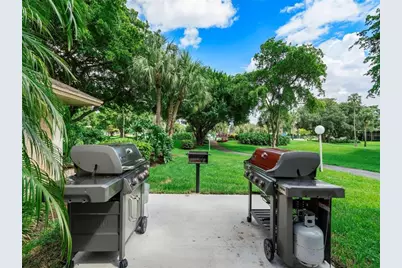 565 Oaks Lane #305, Pompano Beach, FL 33069 - Photo 44