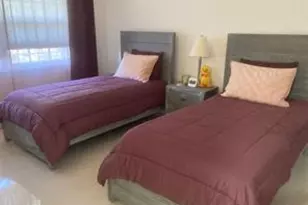 565 Oaks Ln, Pompano Beach, FL 33069 - Photo 10