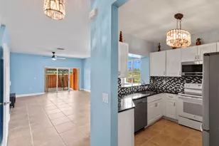 1216 NW 100th Ave, Pembroke Pines, FL 33024 - Photo 18