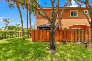 1216 NW 100th Ave, Pembroke Pines, FL 33024 - Photo 38