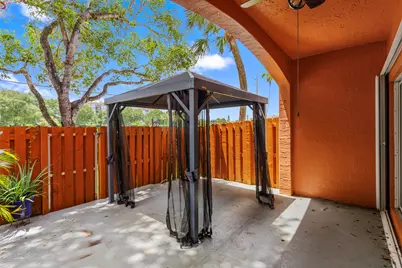 1216 NW 100th Avenue, Pembroke Pines, FL 33024 - Photo 34