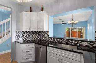 1216 NW 100th Ave, Pembroke Pines, FL 33024 - Photo 24
