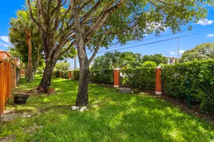 1216 NW 100th Ave, Pembroke Pines, FL 33024 - Photo 36