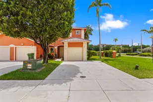 1216 NW 100th Ave, Pembroke Pines, FL 33024 - Photo 14