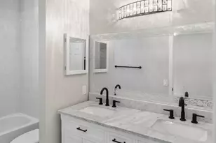 1216 NW 100th Ave, Pembroke Pines, FL 33024 - Photo 6