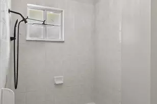 1216 NW 100th Ave, Pembroke Pines, FL 33024 - Photo 8