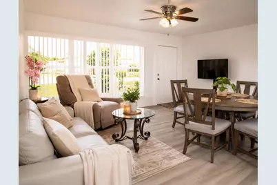 465 Waseca Dr Drive, Lake Worth, FL 33462 - Photo 2