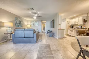 5037 Alfred Dr, West Palm Beach, FL 33417 - Photo 4