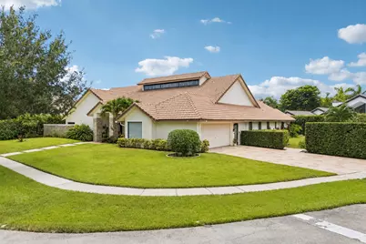 3090 Equestrian Drive, Boca Raton, FL 33434 - Photo 2