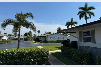 2885 Crosley Drive E #A, West Palm Beach, FL 33415 - Photo 2