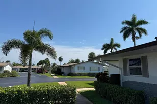 2885 Crosley Dr E, West Palm Beach, FL 33415 - Photo 2