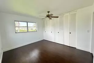 2885 Crosley Dr E, West Palm Beach, FL 33415 - Photo 20