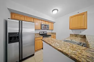 231 SW Palm Dr, Port Saint Lucie, FL 34986 - Photo 14