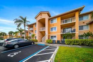 231 SW Palm Dr, Port Saint Lucie, FL 34986 - Photo 2