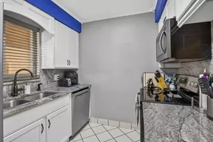 12027 Greenway Cir S, Royal Palm Beach, FL 33411 - Photo 6