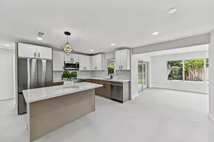 350 NE 42nd St, Oakland Park, FL 33334 - Photo 2