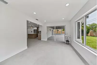 350 NE 42nd Street, Oakland Park, FL 33334 - Photo 30