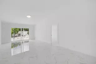 8464 Lake Worth Ct, Wellington, FL 33467 - Photo 8