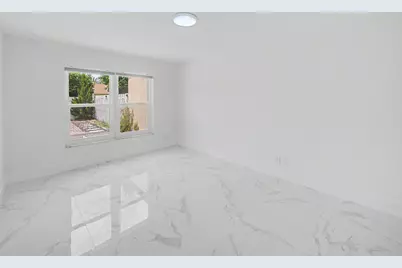 8464 Lake Worth Court, Wellington, FL 33467 - Photo 12