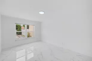 8464 Lake Worth Ct, Wellington, FL 33467 - Photo 12
