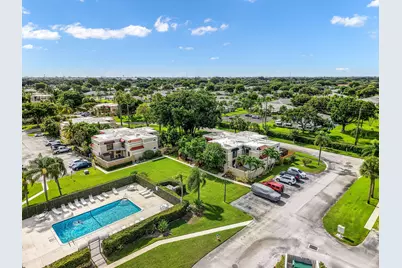 4005 Village Drive #A, Delray Beach, FL 33445 - Photo 32